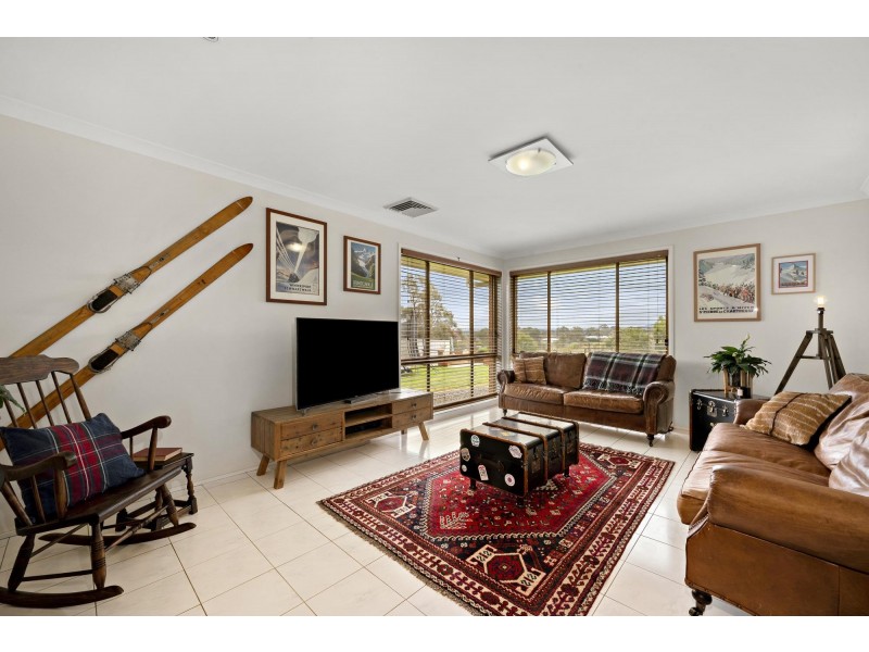 37 Discovery Drive, Yass NSW 2582