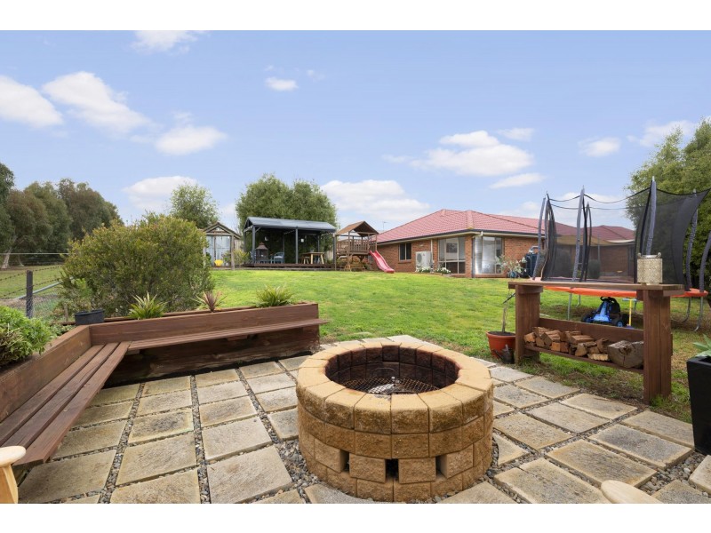 37 Discovery Drive, Yass NSW 2582