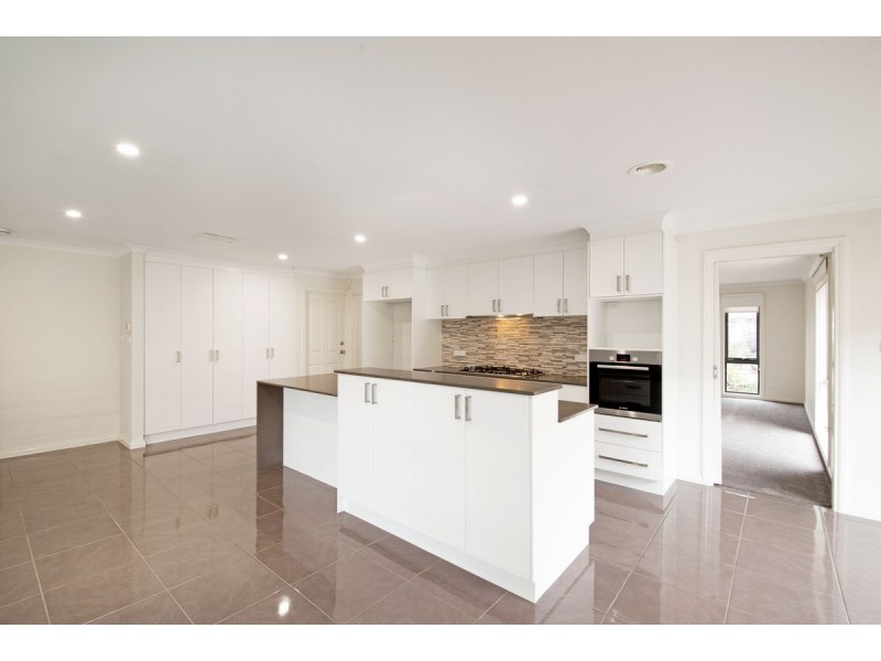 4 Renfree Street, Casey ACT 2913
