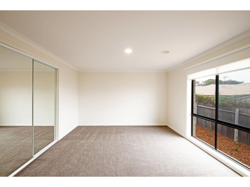 4 Renfree Street, Casey ACT 2913
