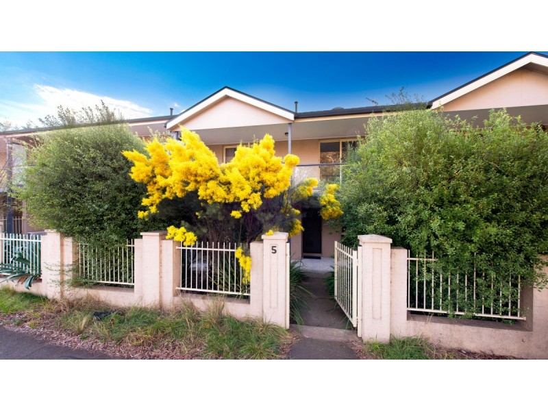 5 Frances Burke Street, Gungahlin ACT 2912