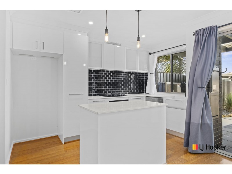 50 Lansdown Crescent, Casey ACT 2913