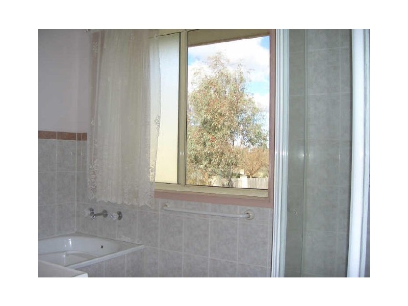 16 Saxby Close, Amaroo ACT 2914