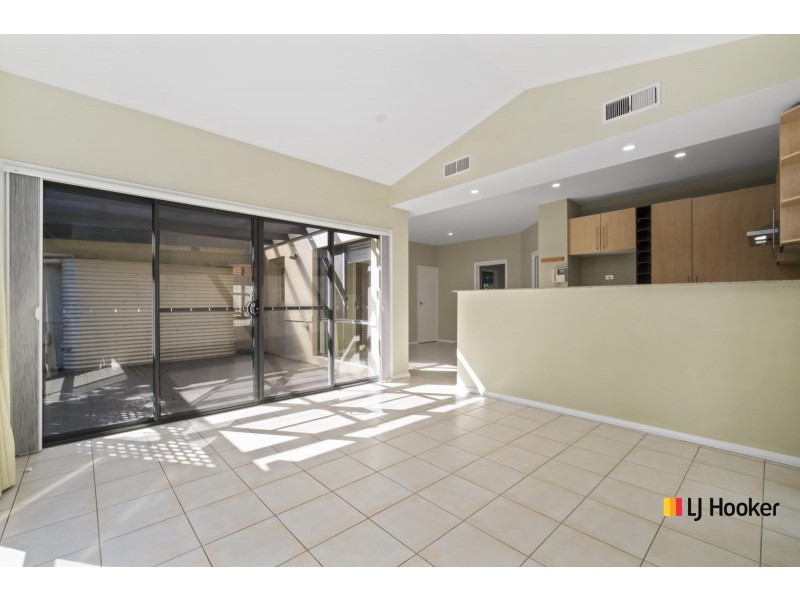 35 Nellie Hamilton Avenue, Gungahlin ACT 2912