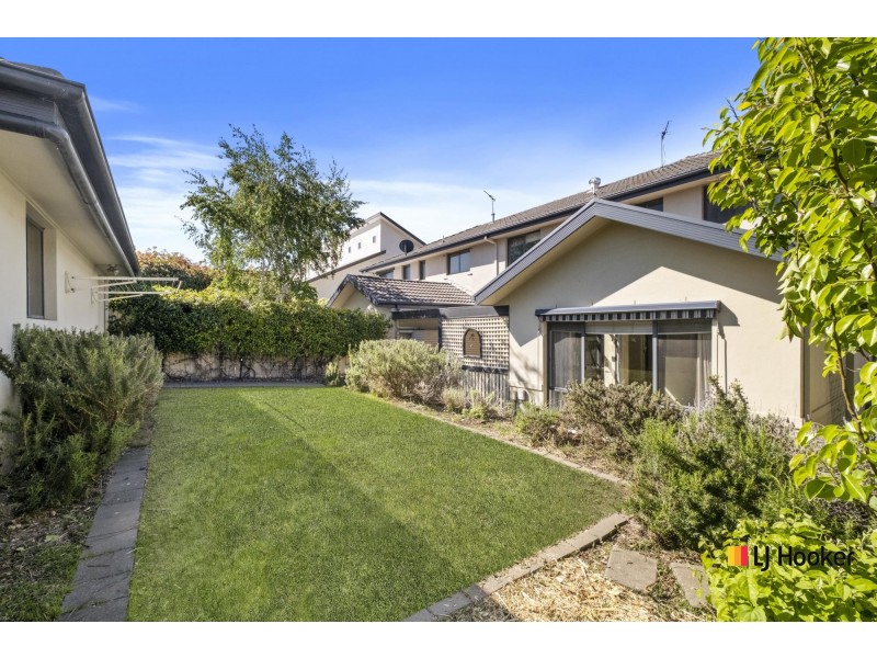 35 Nellie Hamilton Avenue, Gungahlin ACT 2912