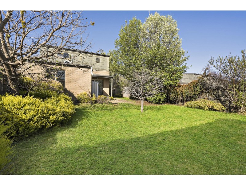 313 Anthony Rolfe Avenue, Gungahlin ACT 2912