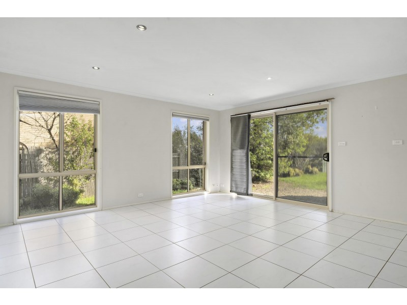 313 Anthony Rolfe Avenue, Gungahlin ACT 2912