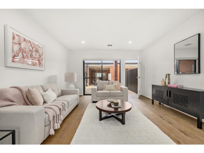 102 Beechw Street, Watson ACT 2602