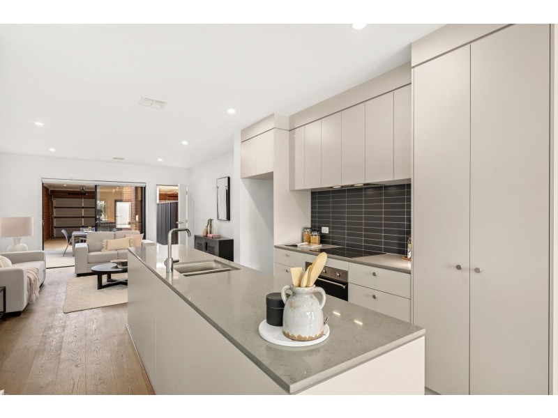 102 Beechw Street, Watson ACT 2602