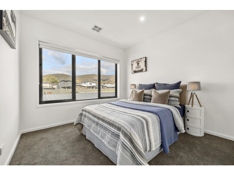 102 Beechw Street, Watson ACT 2602