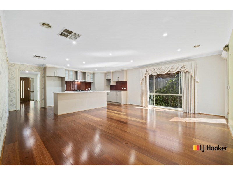 14 Basham Street, Franklin ACT 2913