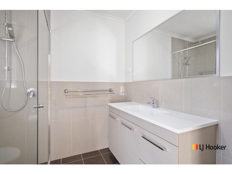 14 Basham Street, Franklin ACT 2913