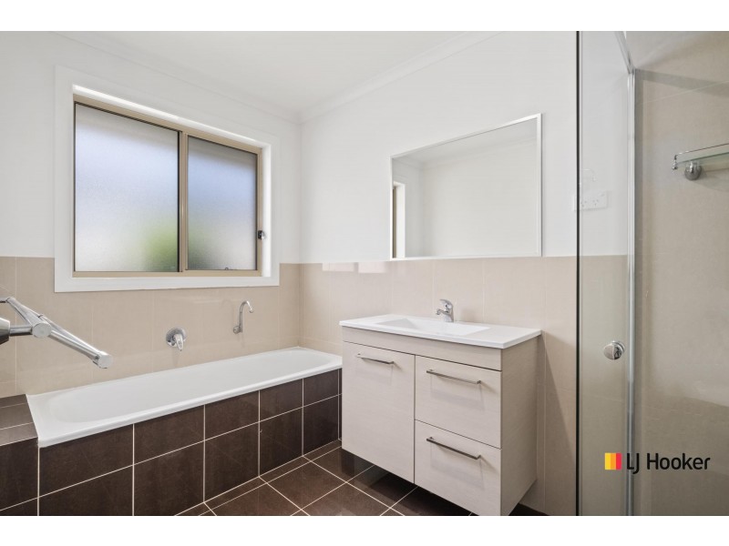 14 Basham Street, Franklin ACT 2913