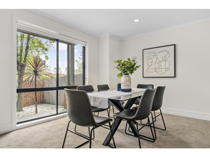 332 Anthony Rolfe Avenue, Gungahlin ACT 2912
