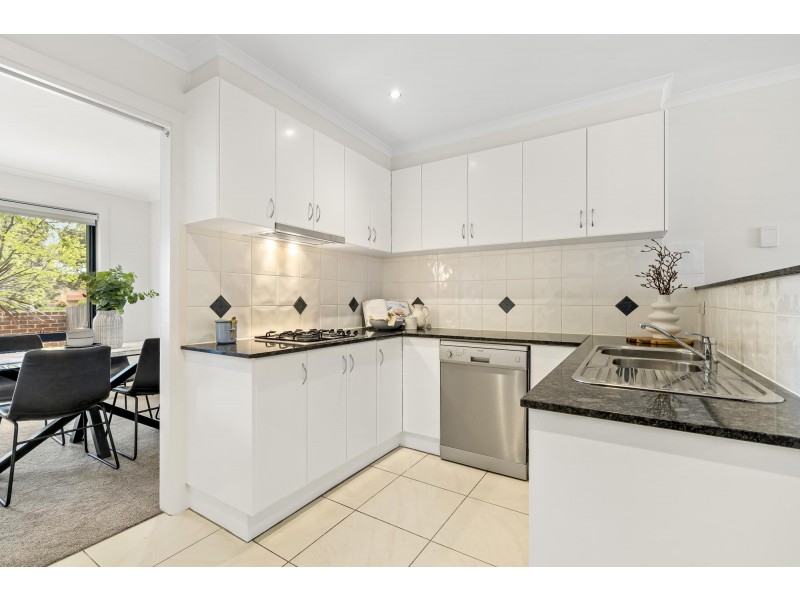 332 Anthony Rolfe Avenue, Gungahlin ACT 2912