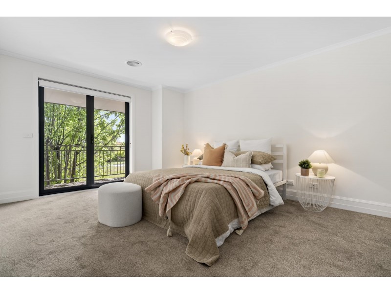 332 Anthony Rolfe Avenue, Gungahlin ACT 2912