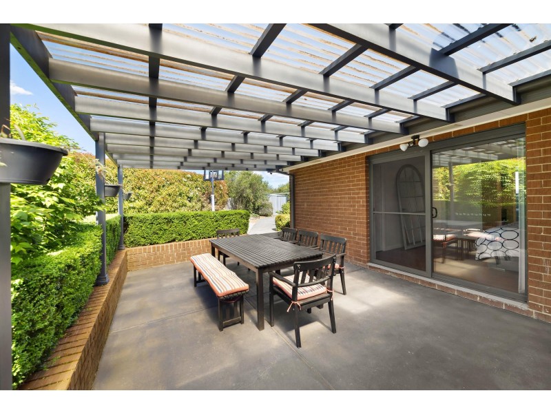 8 Gage Place, Macgregor ACT 2615