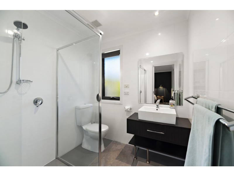 8 Gage Place, Macgregor ACT 2615