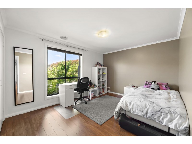 8 Gage Place, Macgregor ACT 2615
