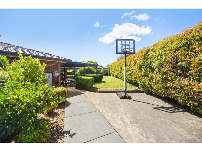 8 Gage Place, Macgregor ACT 2615