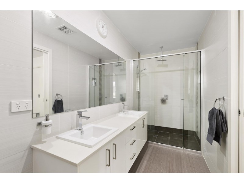 4 Djerrkura Street, Bonner ACT 2914