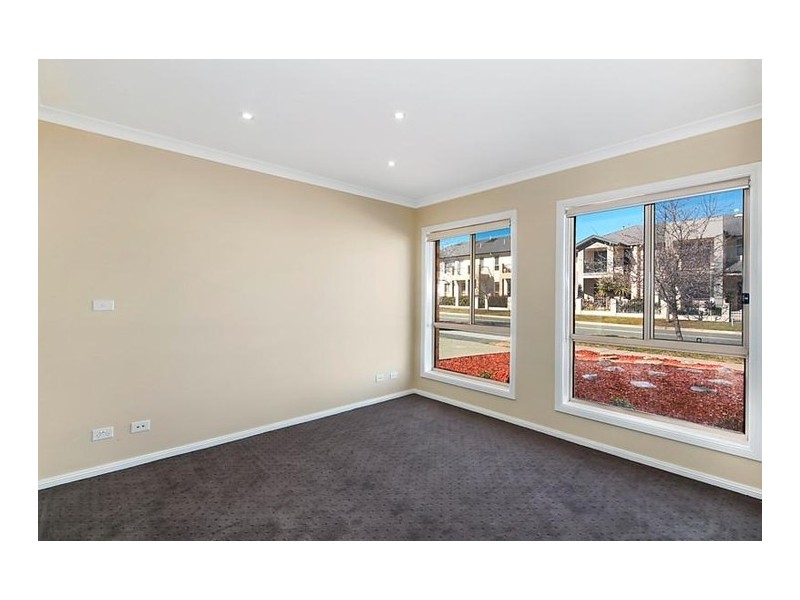 5 Wombeyan Street, Harrison ACT 2914