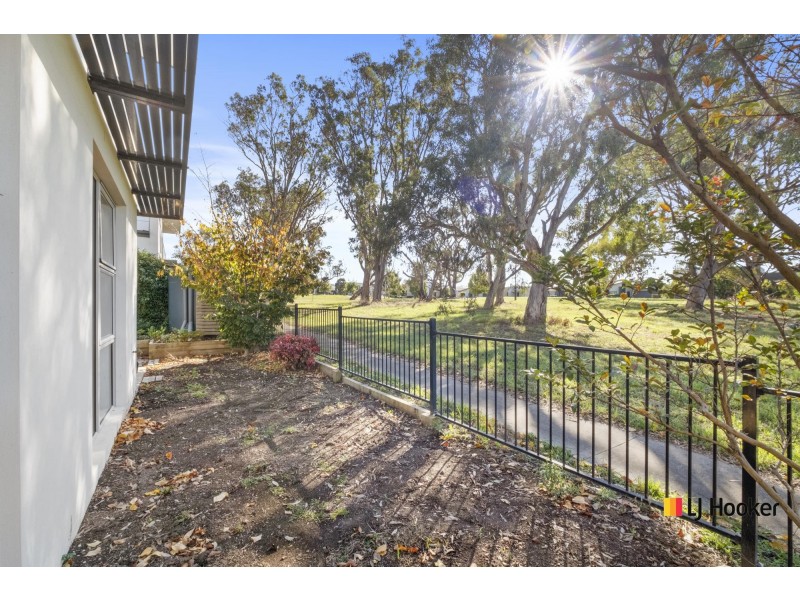 4/30 Tom Nicholas Crescent, Forde ACT 2914