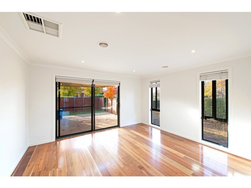 64 Alec Hope Crescent, Franklin ACT 2913