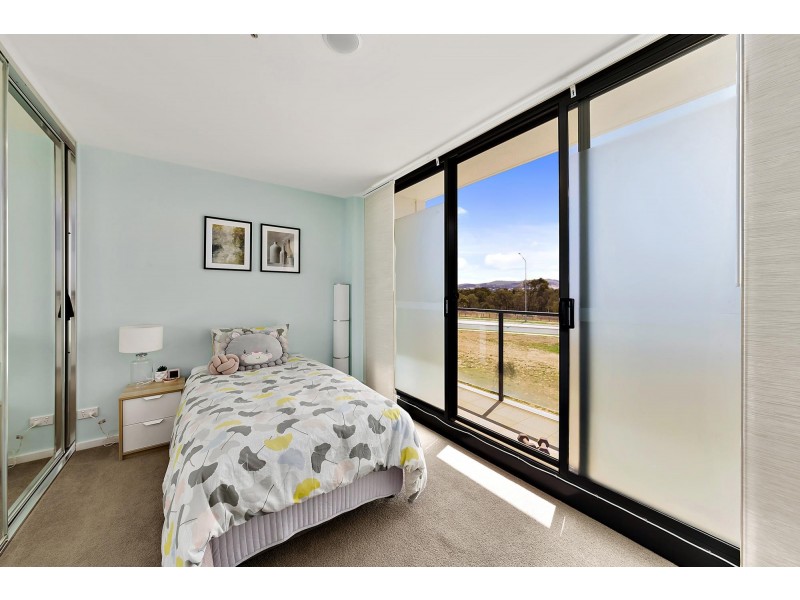 7/1 Anthony Rolfe Avenue, Gungahlin ACT 2912