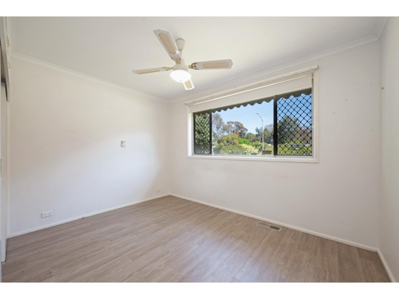 100 Dalley Crescent, Latham ACT 2615