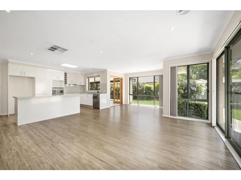 5 Cooloola Street, Amaroo ACT 2914