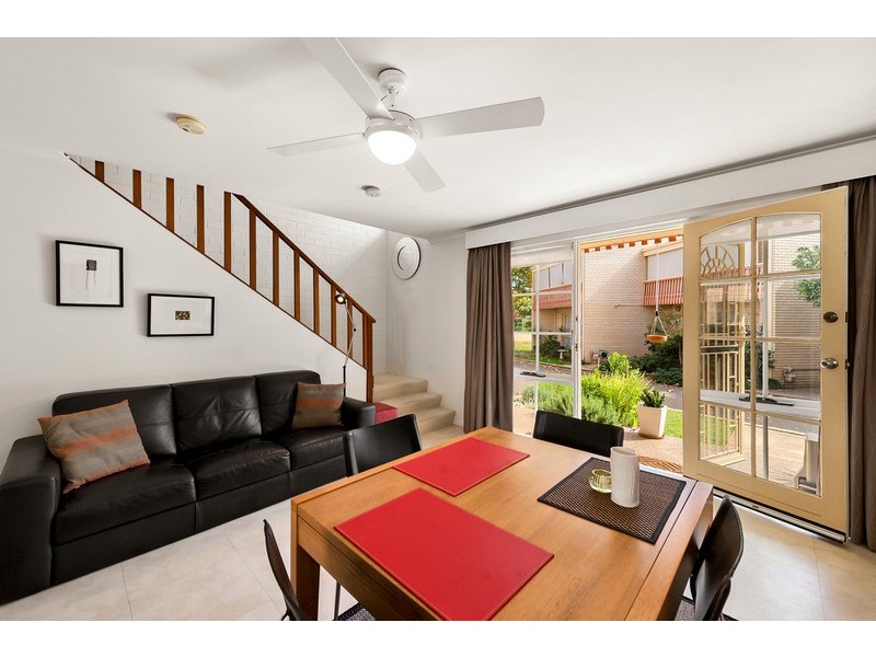 7/16 Broughton Place, Queanbeyan NSW 2620