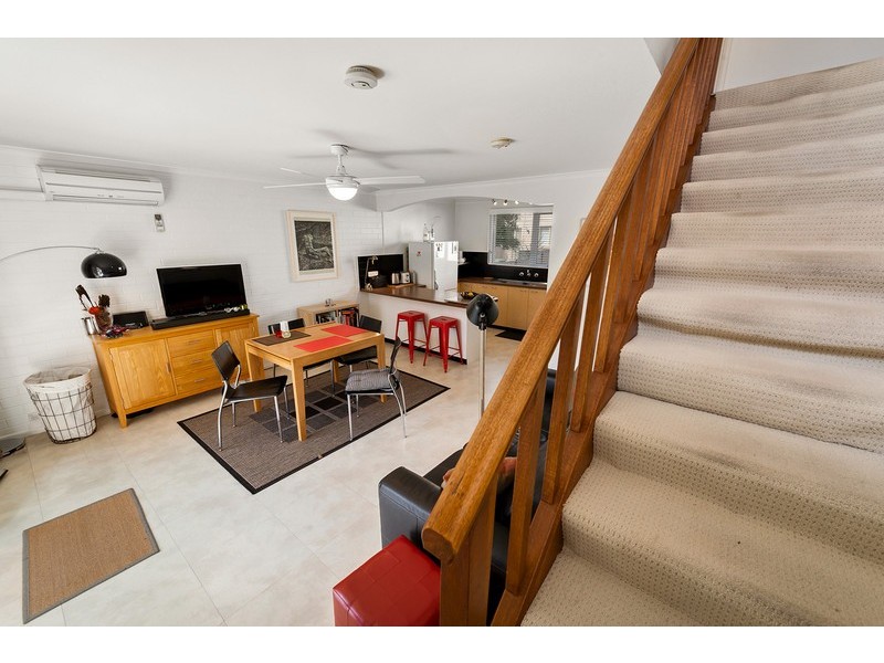 7/16 Broughton Place, Queanbeyan NSW 2620