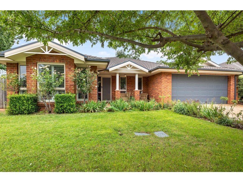 10 Sarson Street, Gungahlin ACT 2912