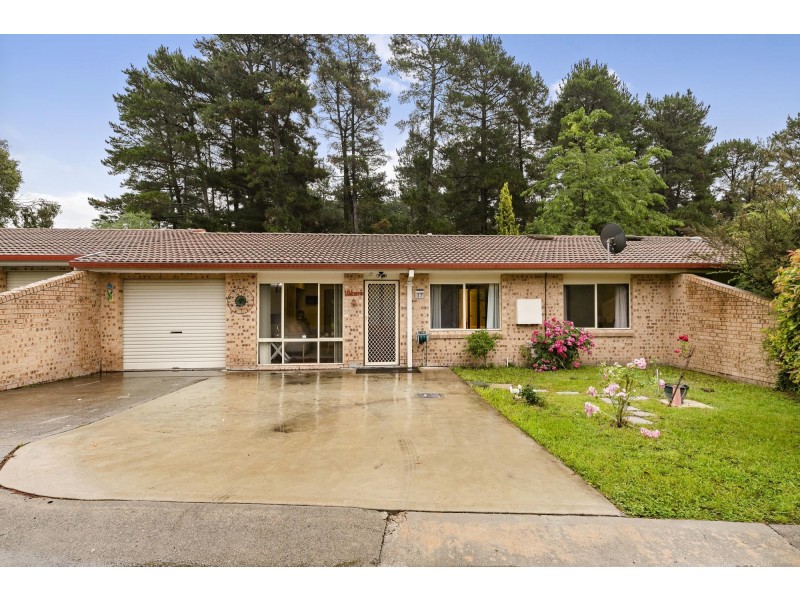 17/28 Ringrose Crescent, Isaacs ACT 2607