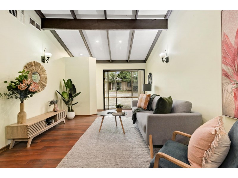 17/28 Ringrose Crescent, Isaacs ACT 2607