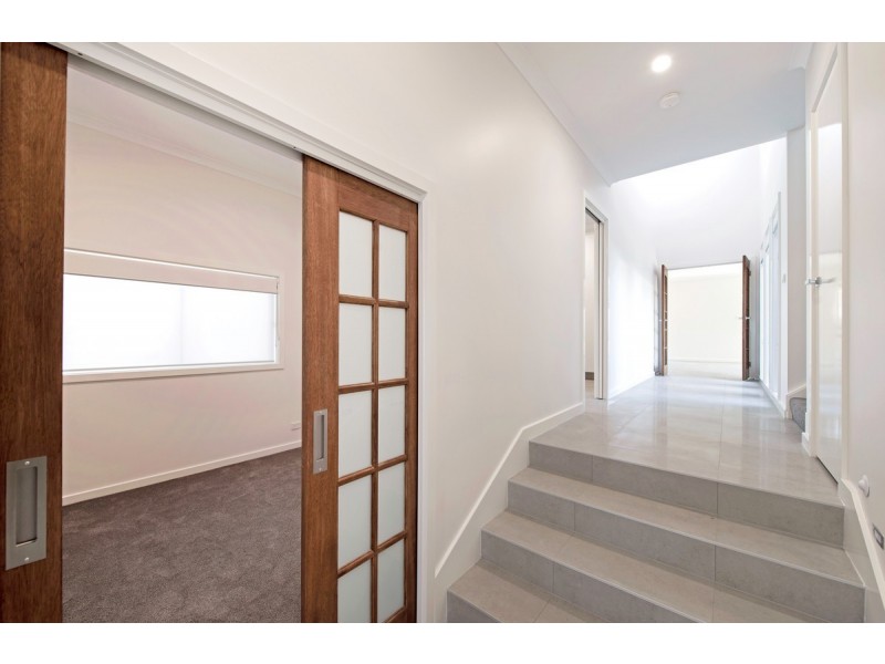 24 Cooley Crescent, Casey ACT 2913