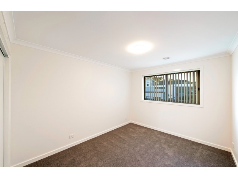 24 Cooley Crescent, Casey ACT 2913