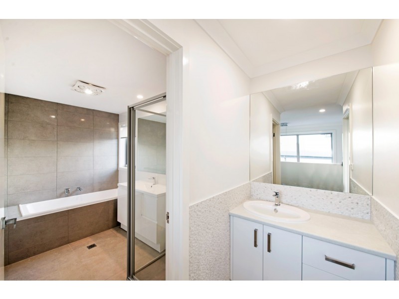 24 Cooley Crescent, Casey ACT 2913