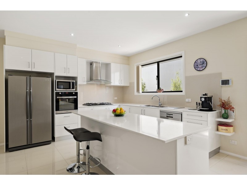 8 Les Edwards Street, Forde ACT 2914