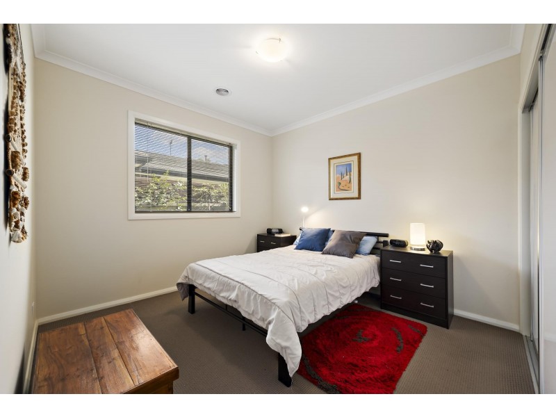 8 Les Edwards Street, Forde ACT 2914