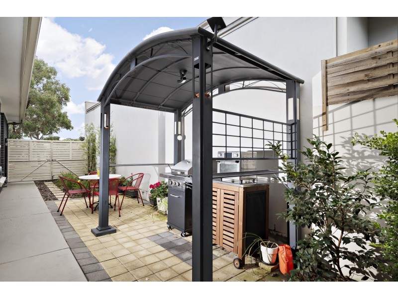 8 Les Edwards Street, Forde ACT 2914