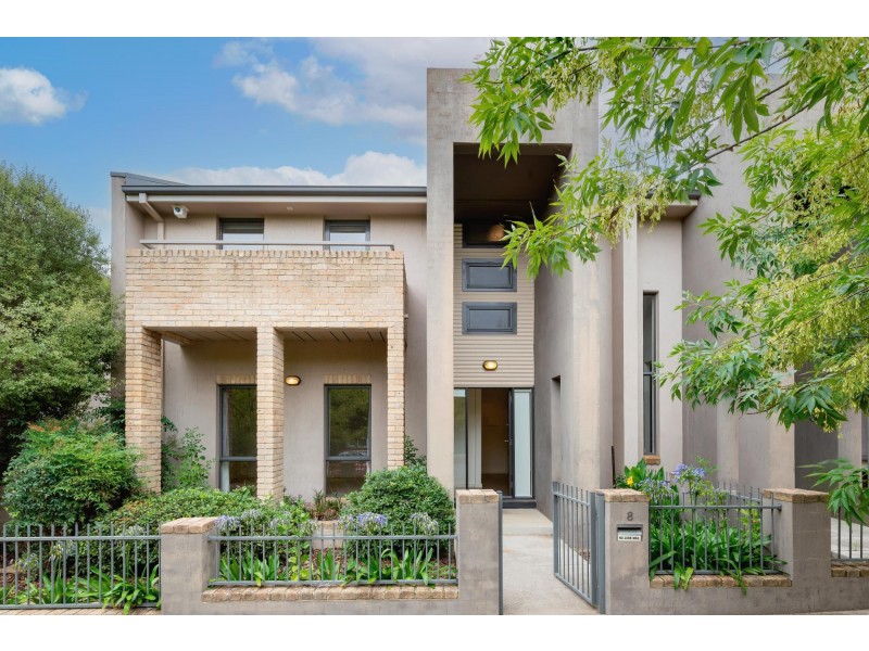 8 Devlin Street, Gungahlin ACT 2912
