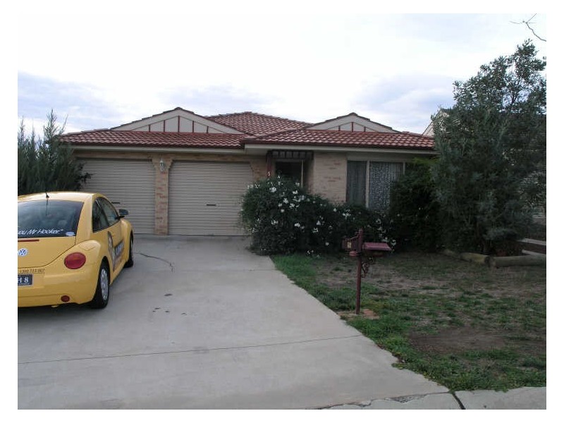 5 Mawalan Street, Ngunnawal ACT 2913