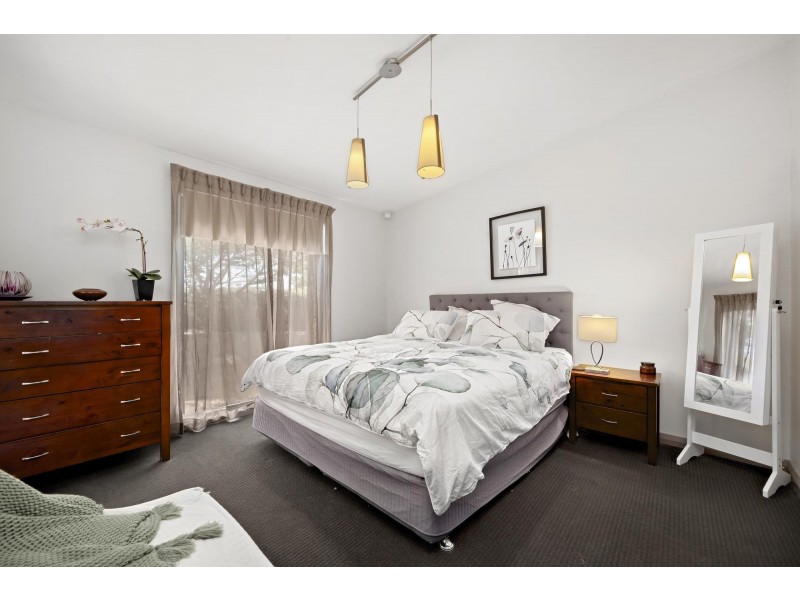 38 Henry Sutton Circuit, Dunlop ACT 2615