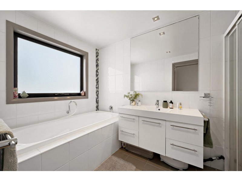 38 Henry Sutton Circuit, Dunlop ACT 2615