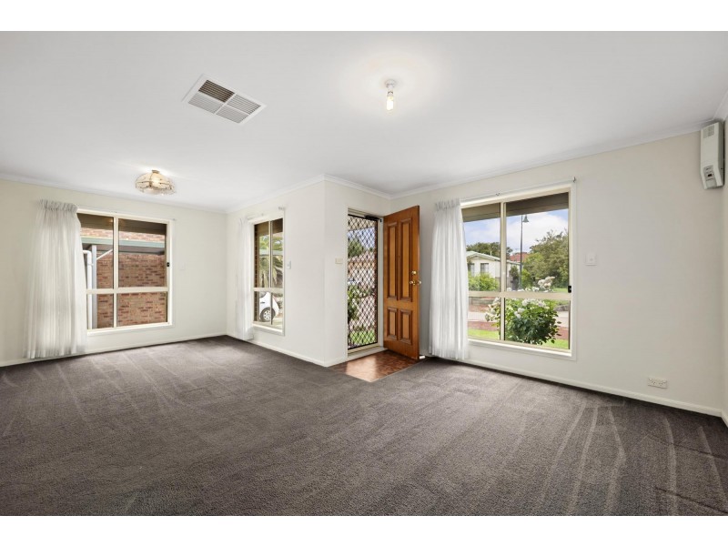 11 Saxby Close, Amaroo ACT 2914