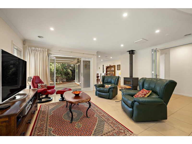 9 Flos Greig Street, Watson ACT 2602