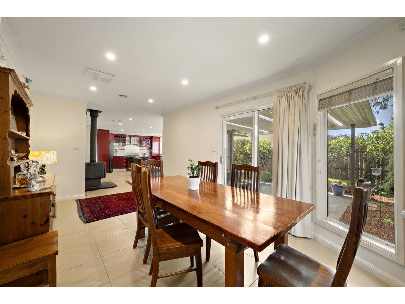 9 Flos Greig Street, Watson ACT 2602