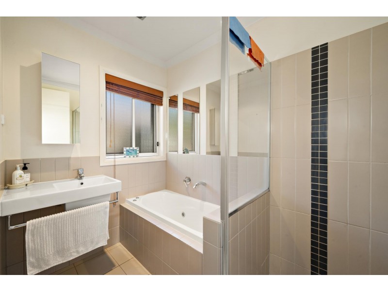 9 Flos Greig Street, Watson ACT 2602